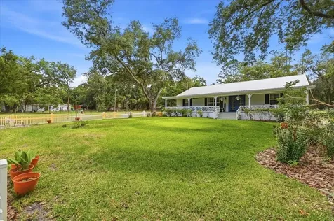 2910 Fritzke Road Dover FL 33527