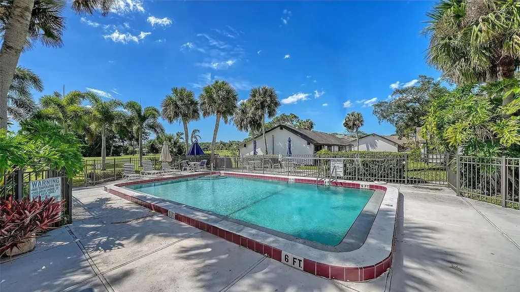 3569 Longmeadow Sarasota FL 34235