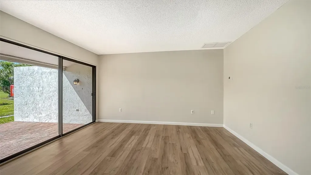 3569 Longmeadow Sarasota FL 34235