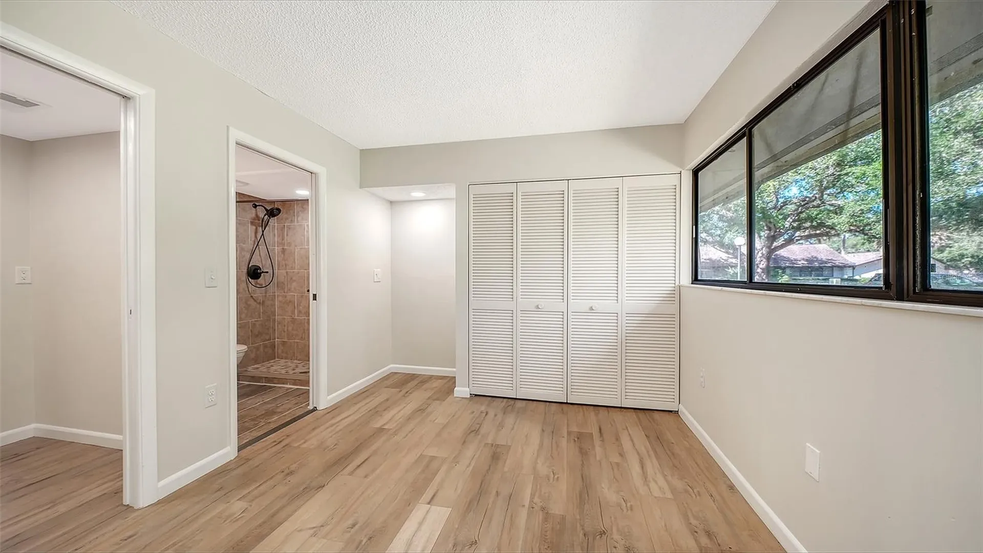 3569 Longmeadow Sarasota FL 34235