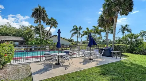 3569 Longmeadow Sarasota FL 34235