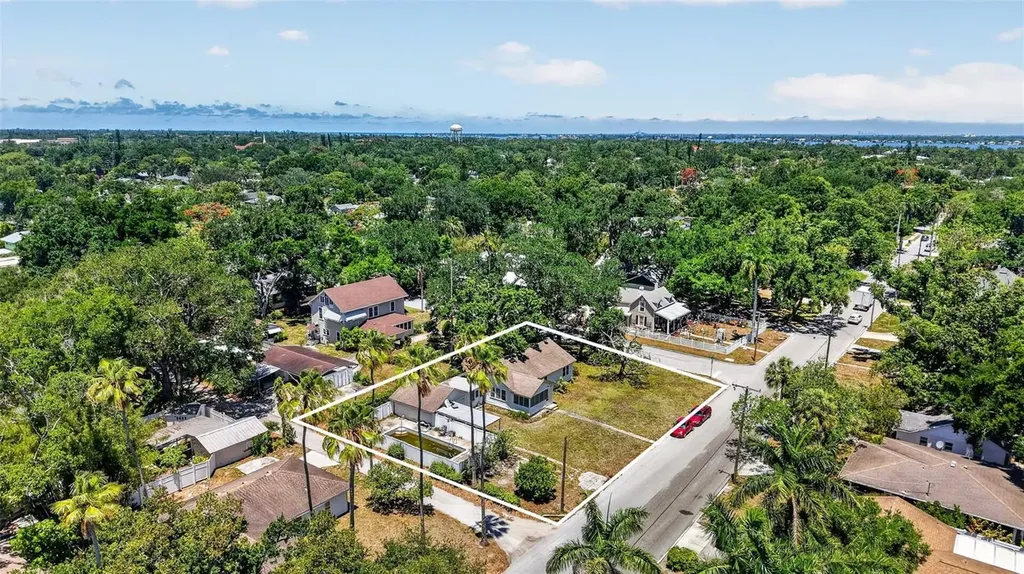 1302 22nd Street W Bradenton FL 34205