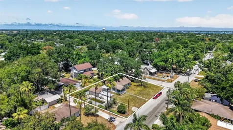 1302 22nd Street W Bradenton FL 34205