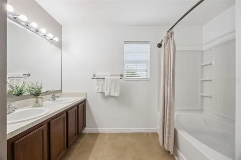 1732 Buckeye Falls Way Orlando FL 32824