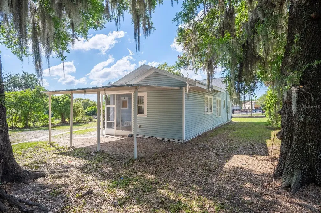 1017 W Greenwood Street Lakeland FL 33815