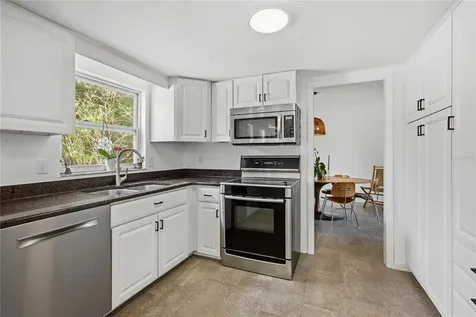 4830 NW 15th Place Gainesville FL 32605