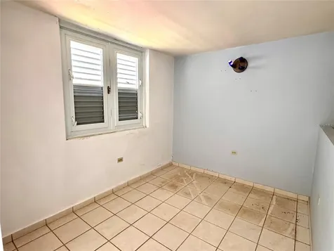 Calle Orquidea Urb. Alturas De Terralinda Yabucoa PR 00767