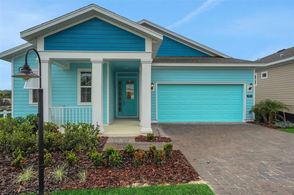 1001 Fiesta Key Circle Lady Lake FL 32159