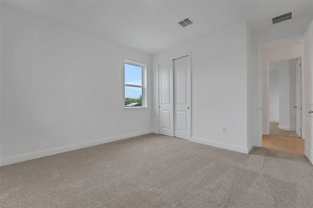 1001 Fiesta Key Circle Lady Lake FL 32159