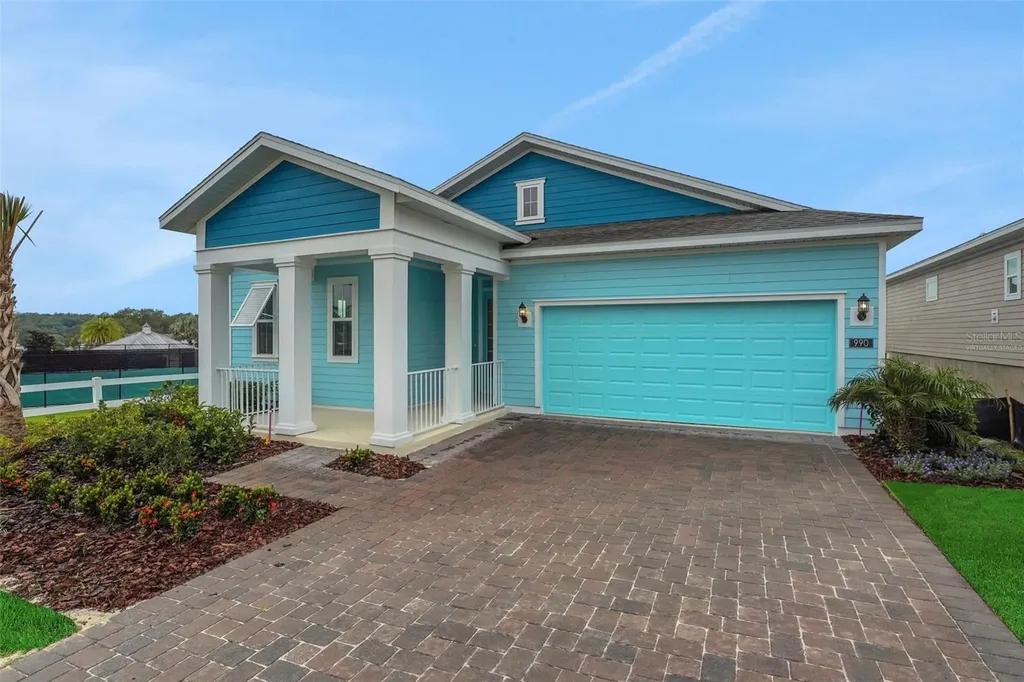 1001 Fiesta Key Circle Lady Lake FL 32159