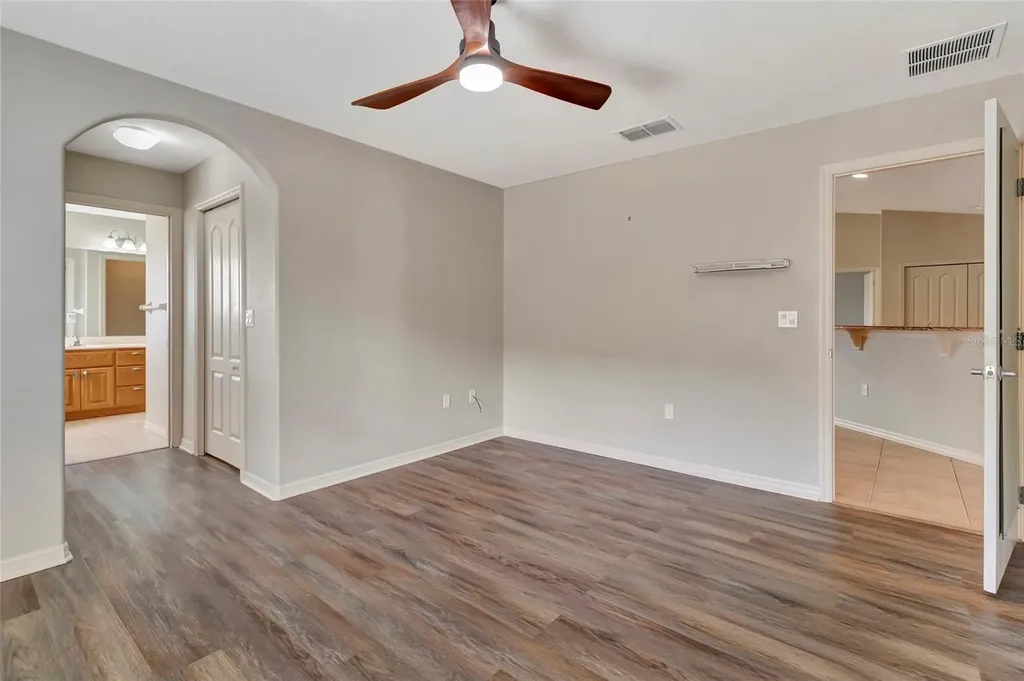 106 Fairway Circle Umatilla FL 32784