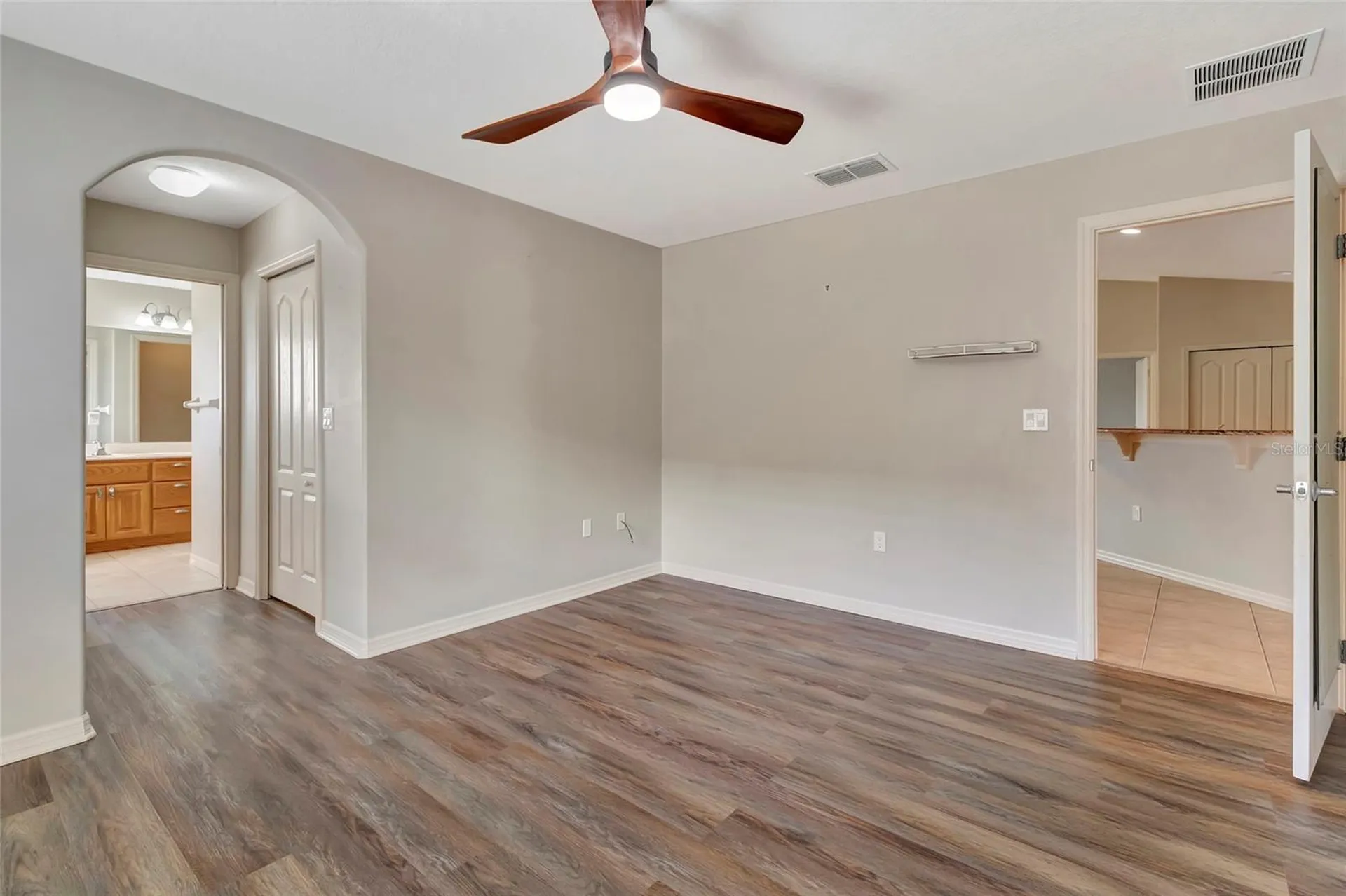 106 Fairway Circle Umatilla FL 32784