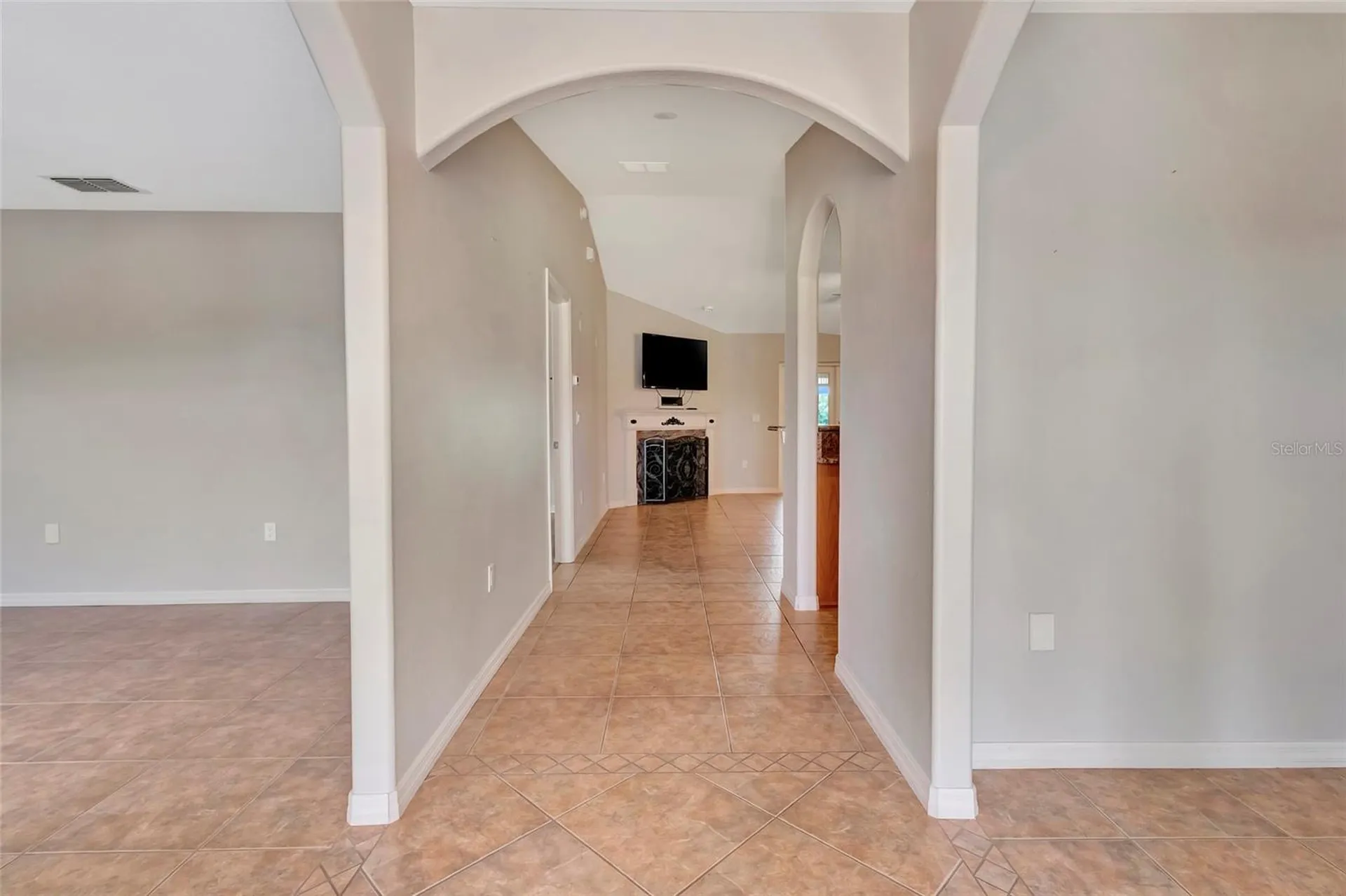 106 Fairway Circle Umatilla FL 32784