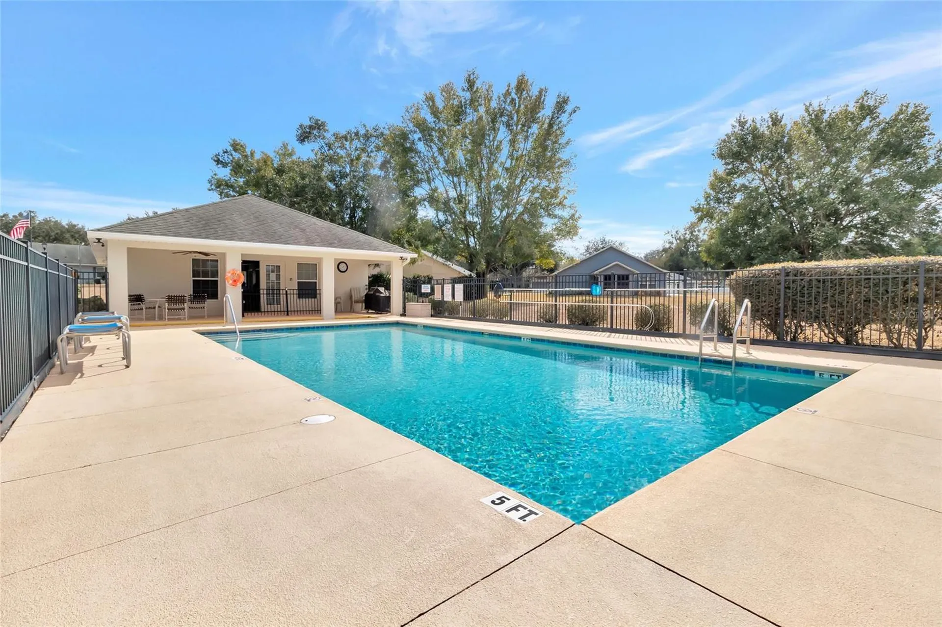 106 Fairway Circle Umatilla FL 32784