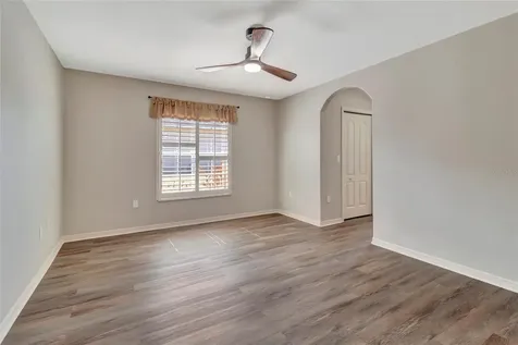 106 Fairway Circle Umatilla FL 32784