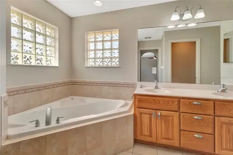 106 Fairway Circle Umatilla FL 32784