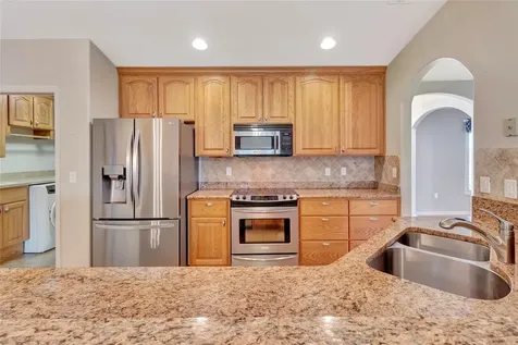 106 Fairway Circle Umatilla FL 32784