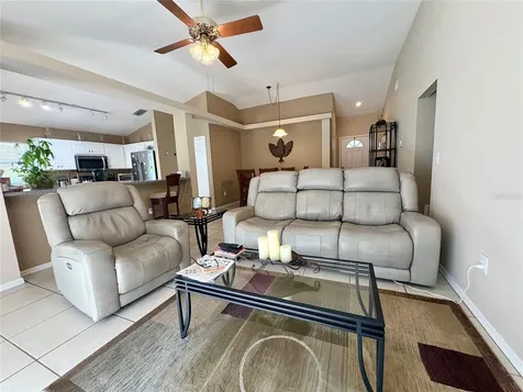 17744 Esprit Drive Tampa FL 33647