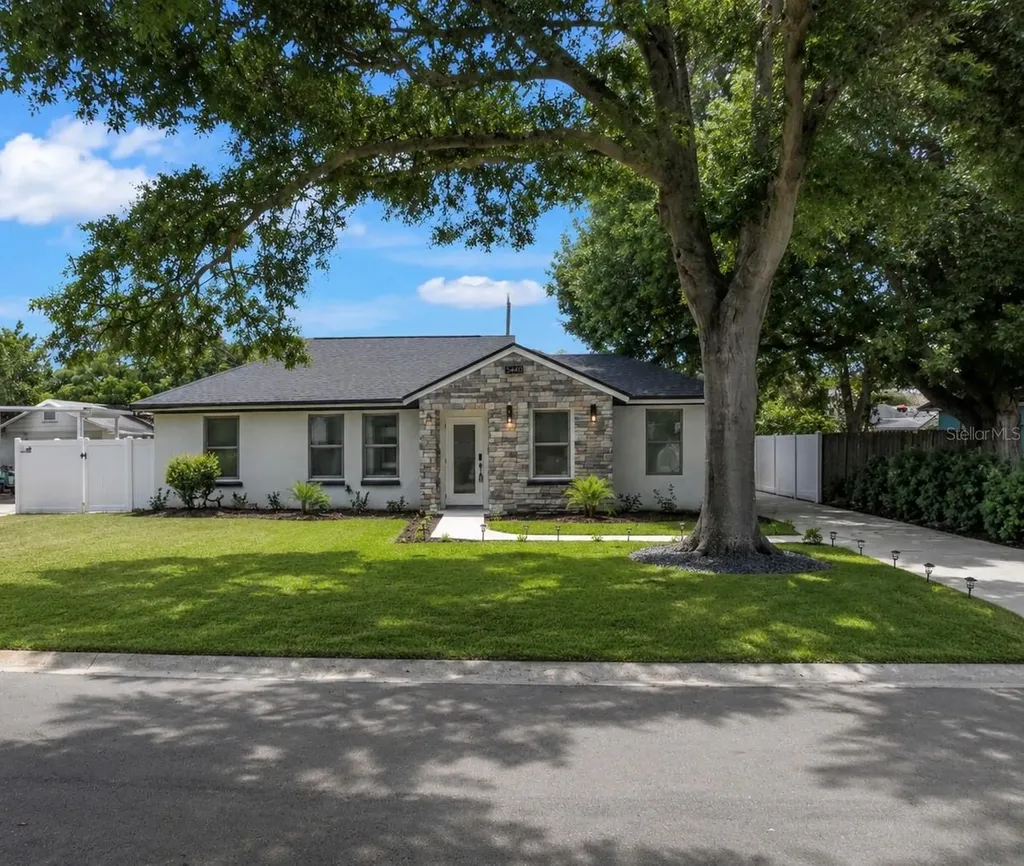 3440 17th Street N St Petersburg FL 33713
