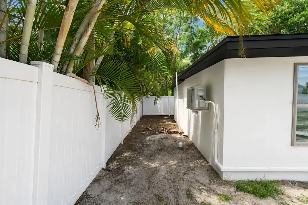 3440 17th Street N St Petersburg FL 33713