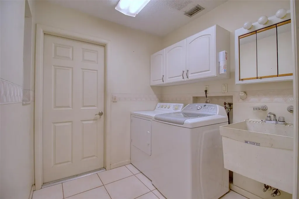 2972 Kenilwick Drive S Clearwater FL 33761