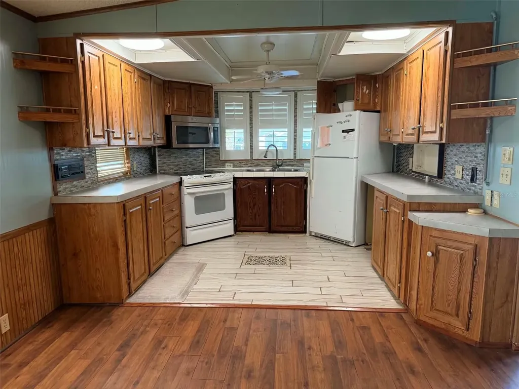 50989 Highway 27 Davenport FL 33897
