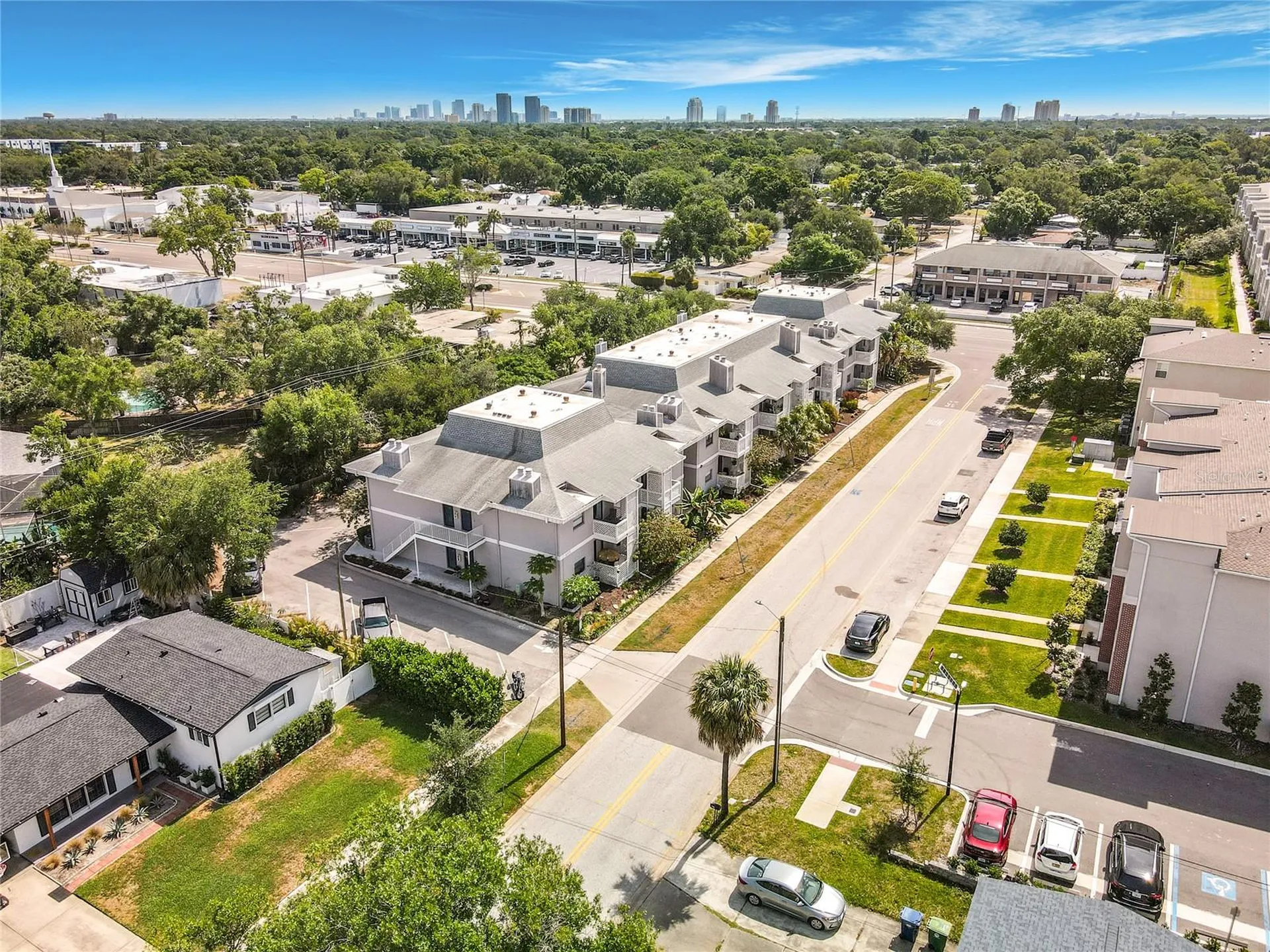 4405 W Fair Oaks Avenue Tampa FL 33611