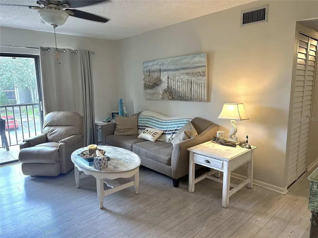 1871 Pine Ridge Way W Palm Harbor FL 34684