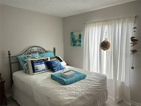 1871 Pine Ridge Way W Palm Harbor FL 34684