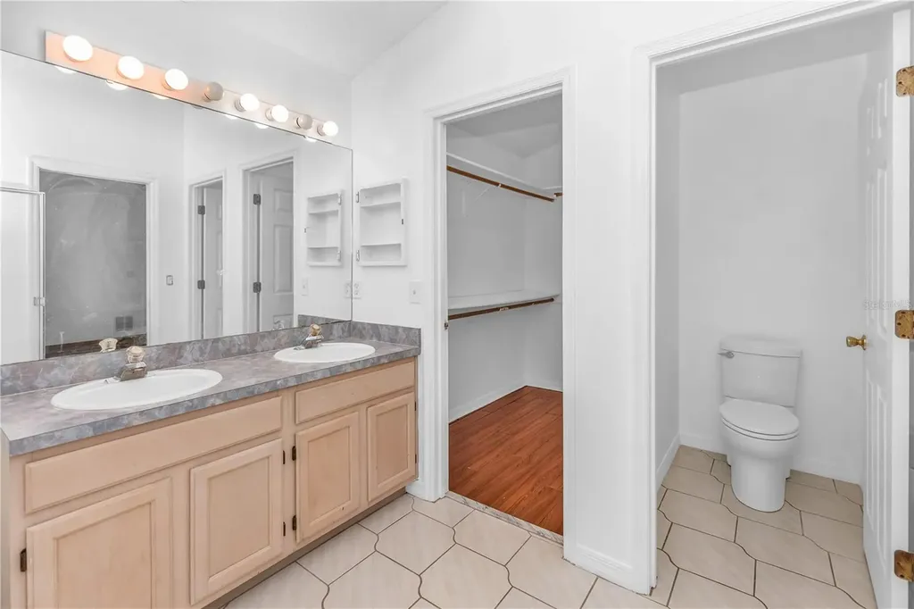 976 Royal Oaks Drive Apopka FL 32703