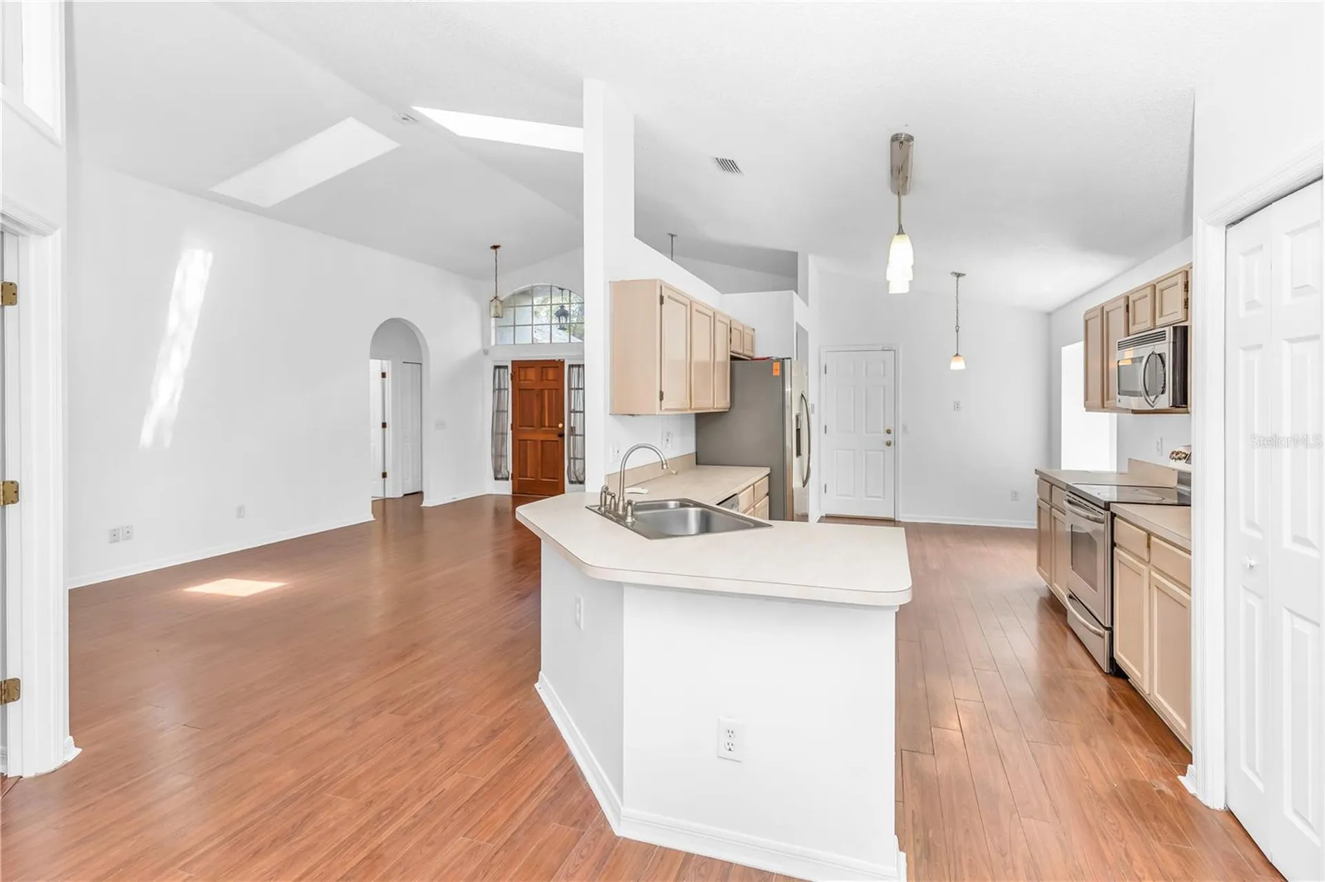 976 Royal Oaks Drive Apopka FL 32703