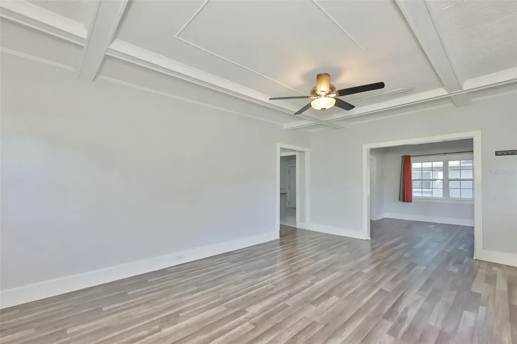 5211 4th Avenue S St Petersburg FL 33707