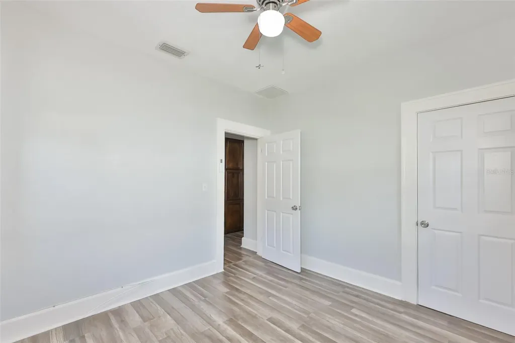 5211 4th Avenue S St Petersburg FL 33707