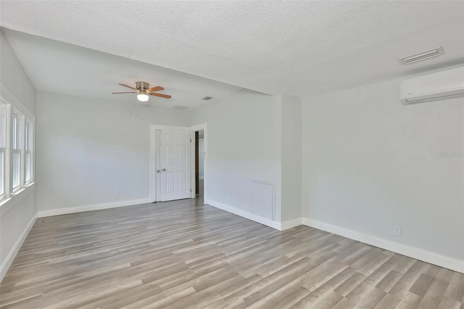 5211 4th Avenue S St Petersburg FL 33707