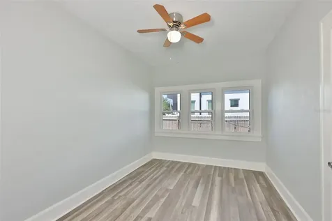 5211 4th Avenue S St Petersburg FL 33707