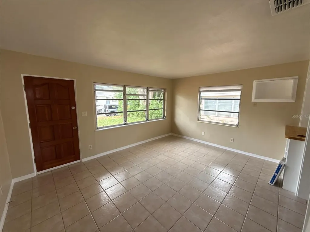 4526 3rd Avenue N St Petersburg FL 33713