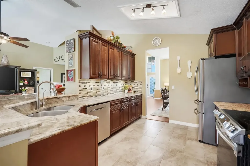 2733 Runyon Circle Orlando FL 32837