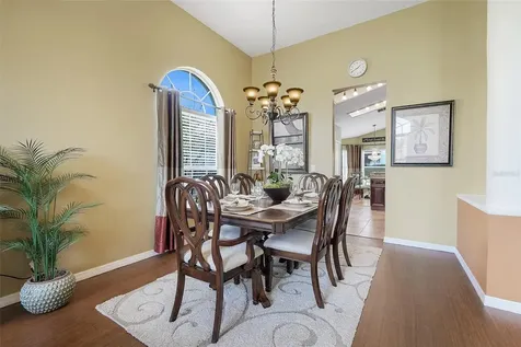 2733 Runyon Circle Orlando FL 32837