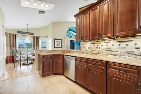 2733 Runyon Circle Orlando FL 32837