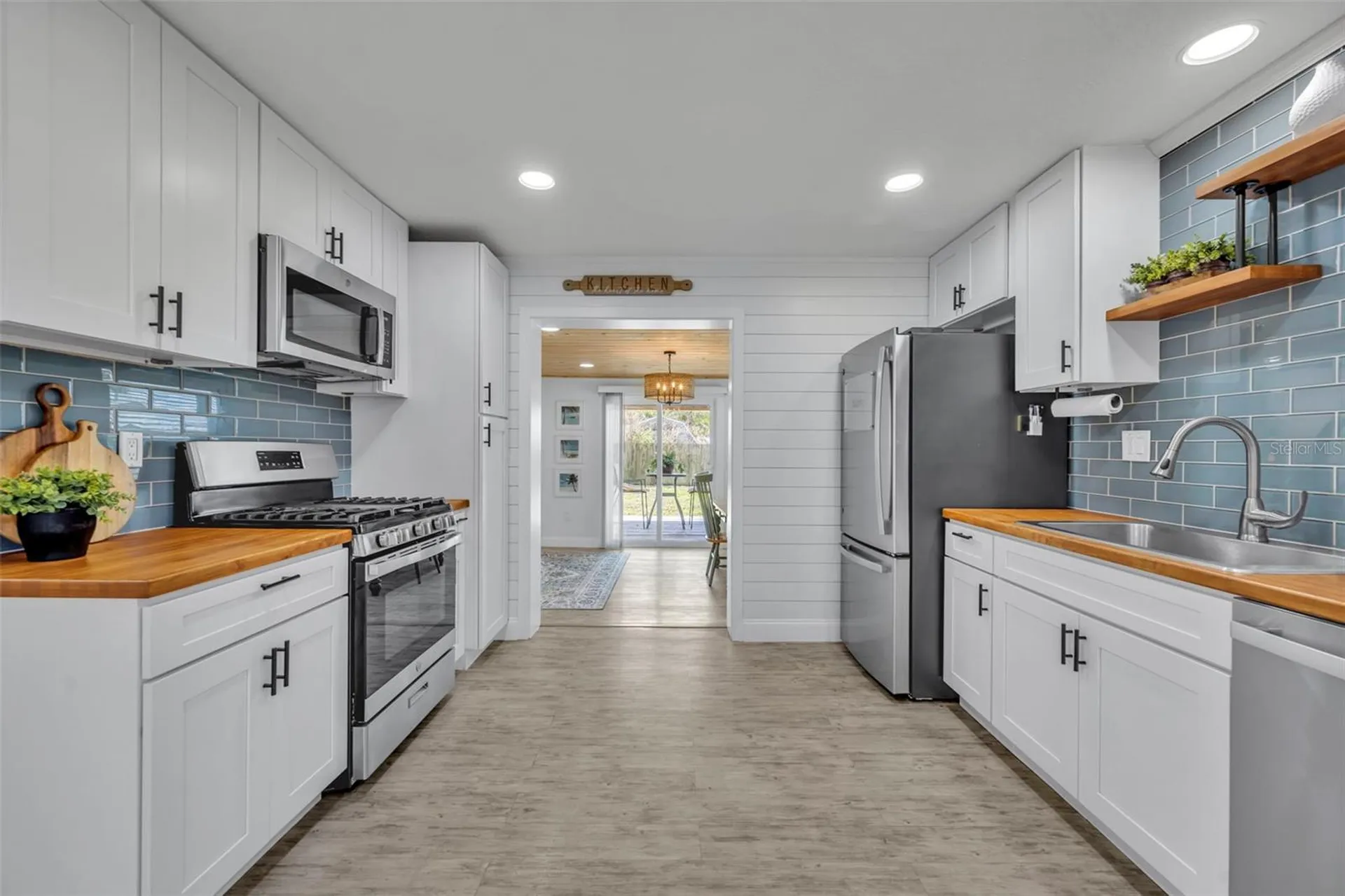 702 Eleanore Avenue New Smyrna Beach FL 32168