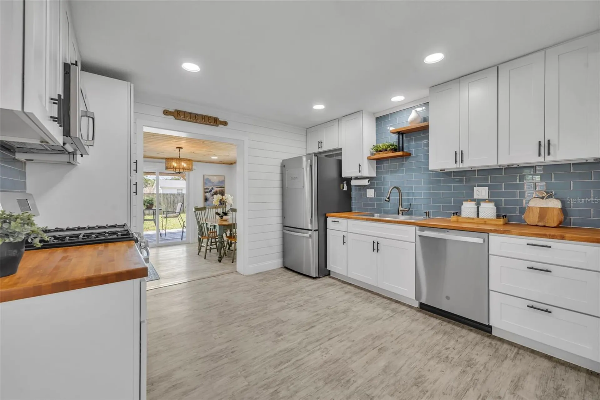 702 Eleanore Avenue New Smyrna Beach FL 32168