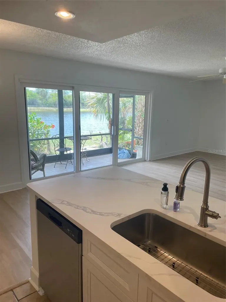 706 115th St Petersburg FL 33716