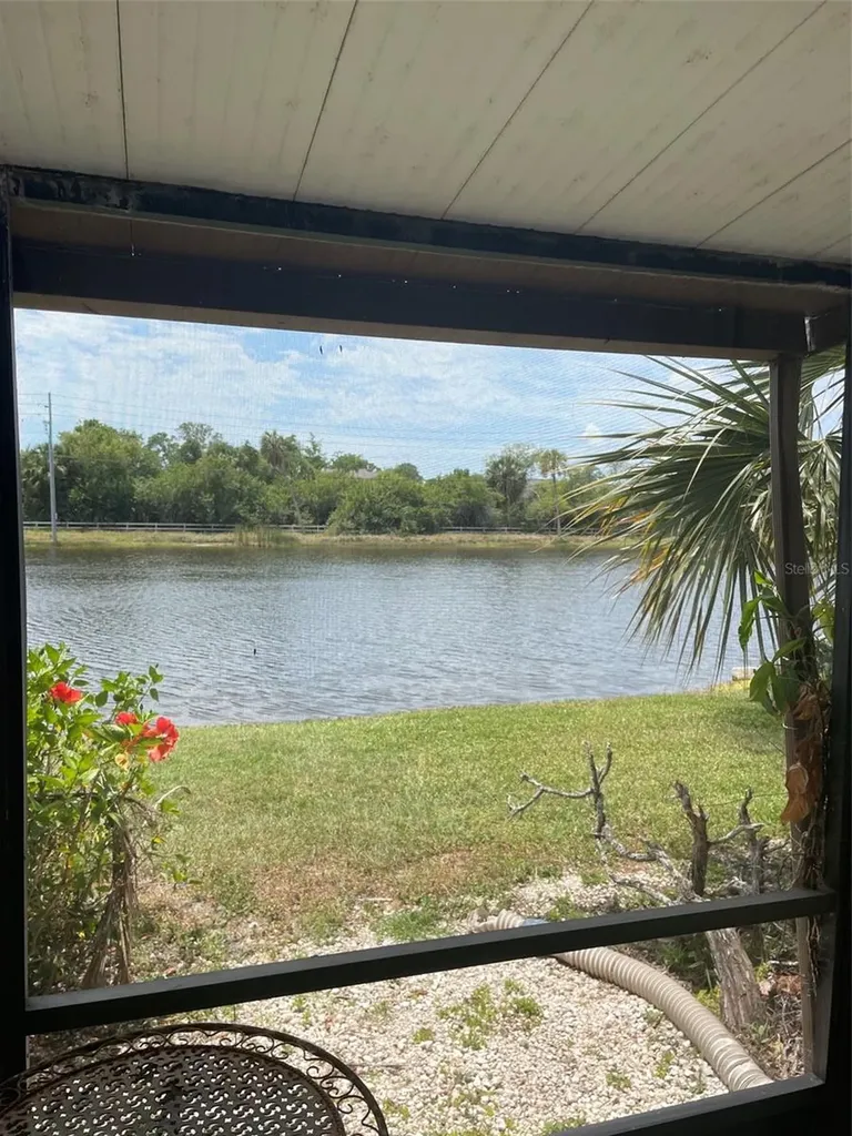 706 115th St Petersburg FL 33716