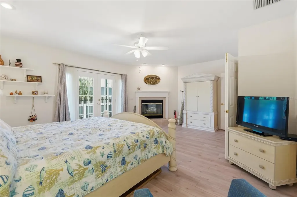 545 Pinellas Bayway S St Petersburg FL 33715