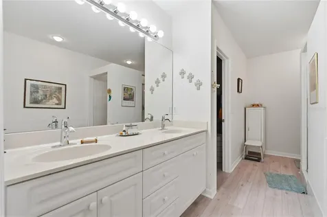 545 Pinellas Bayway S St Petersburg FL 33715