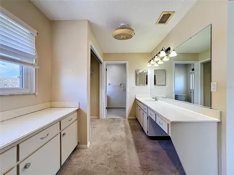 2007 Wedge Court Sun City Center FL 33573