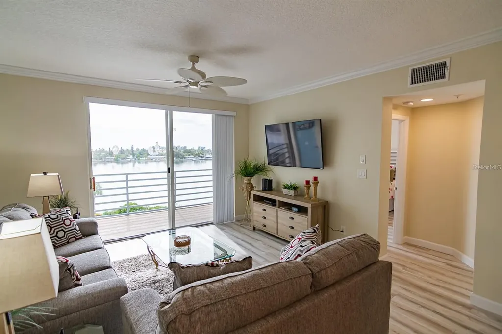 7974 Sailboat Key Boulevard S South Pasadena FL 33707