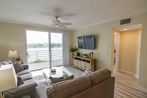 7974 Sailboat Key Boulevard S South Pasadena FL 33707