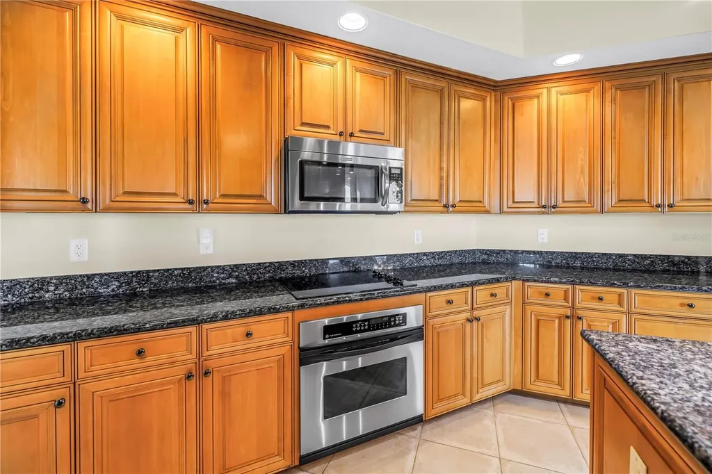 100 Beach Drive NE St Petersburg FL 33701