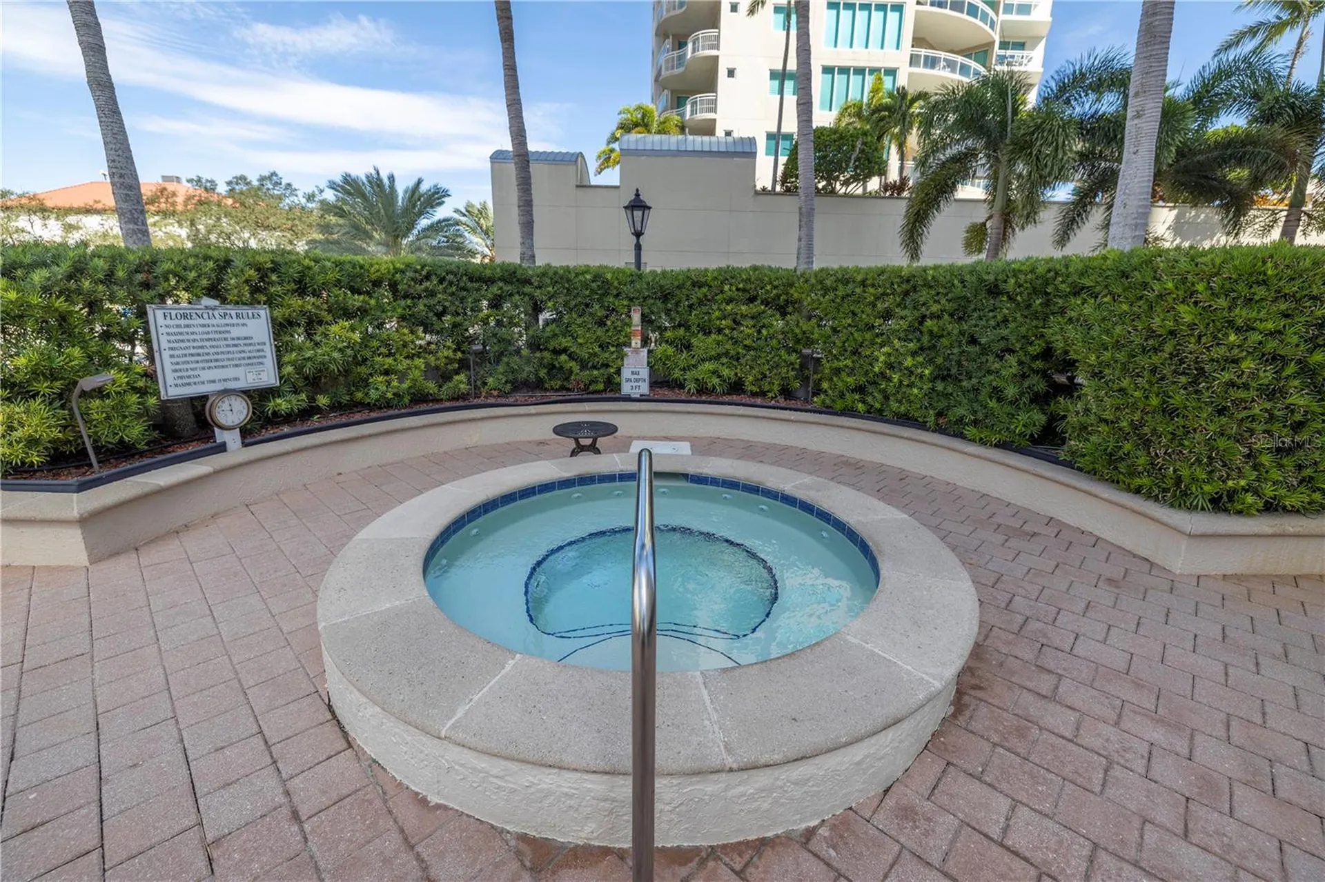100 Beach Drive NE St Petersburg FL 33701